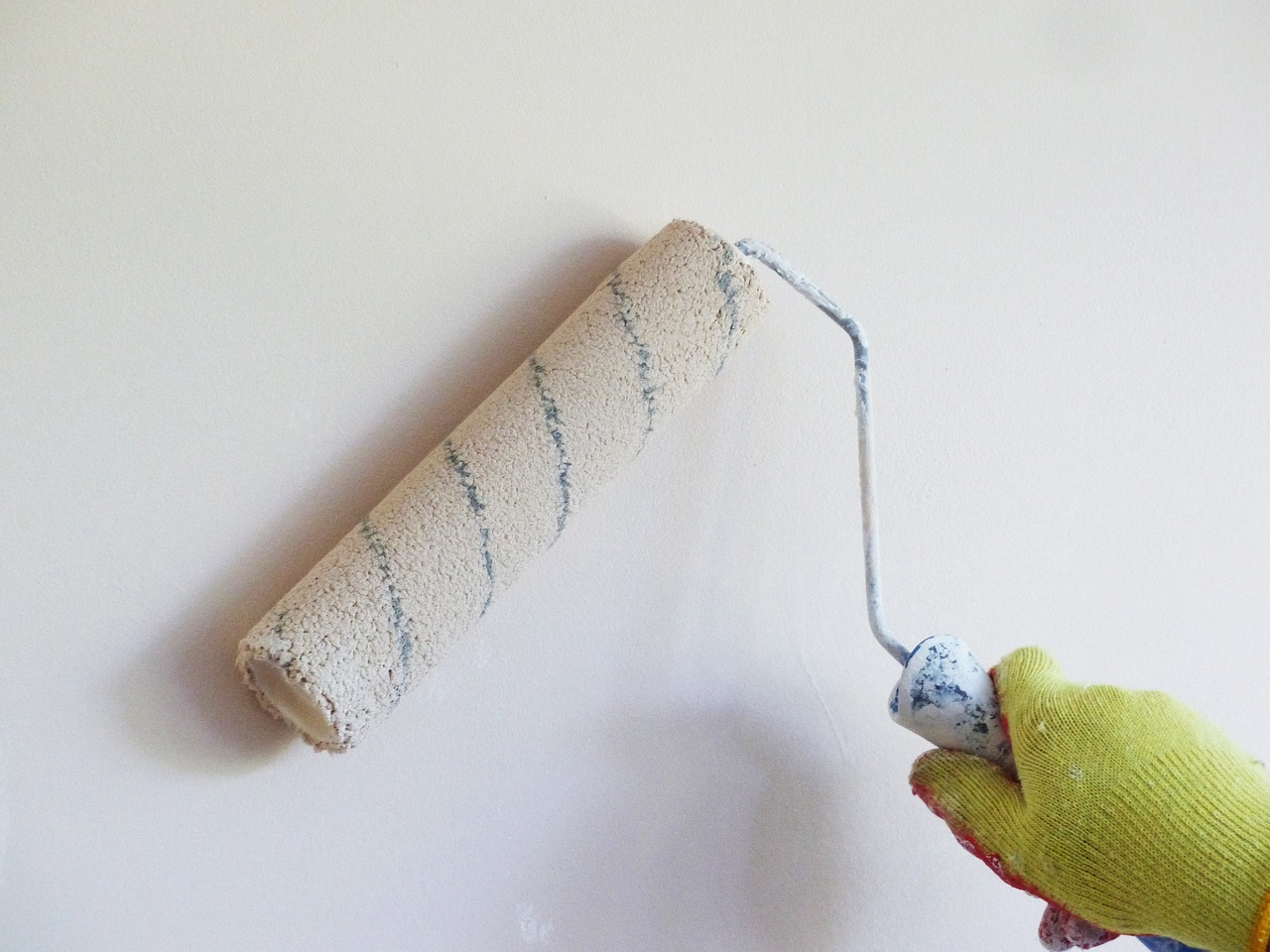 Comment peindre un plafond sans faire de traces